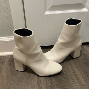 Altar’s State White Zip Up Boots Women’s 7.5